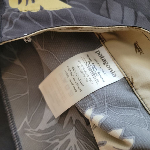 Patagonia Stretch Planing Boardshorts Swim Trunks Leaf Print Mens 40 - Picture 3 of 7